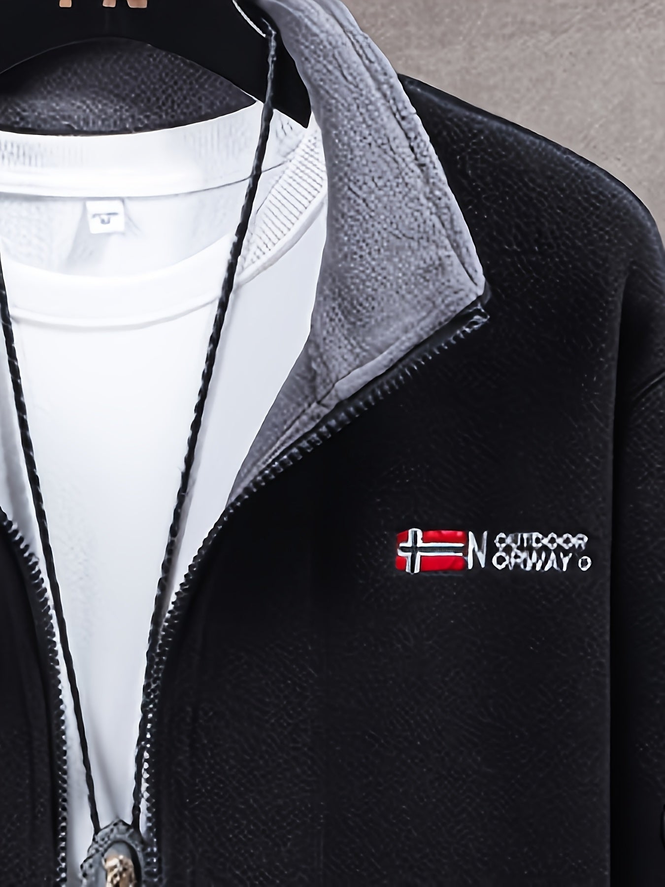 Fleece jacket high collar outdoor in navy, red, khaki, grey and black, neckline and collar view.