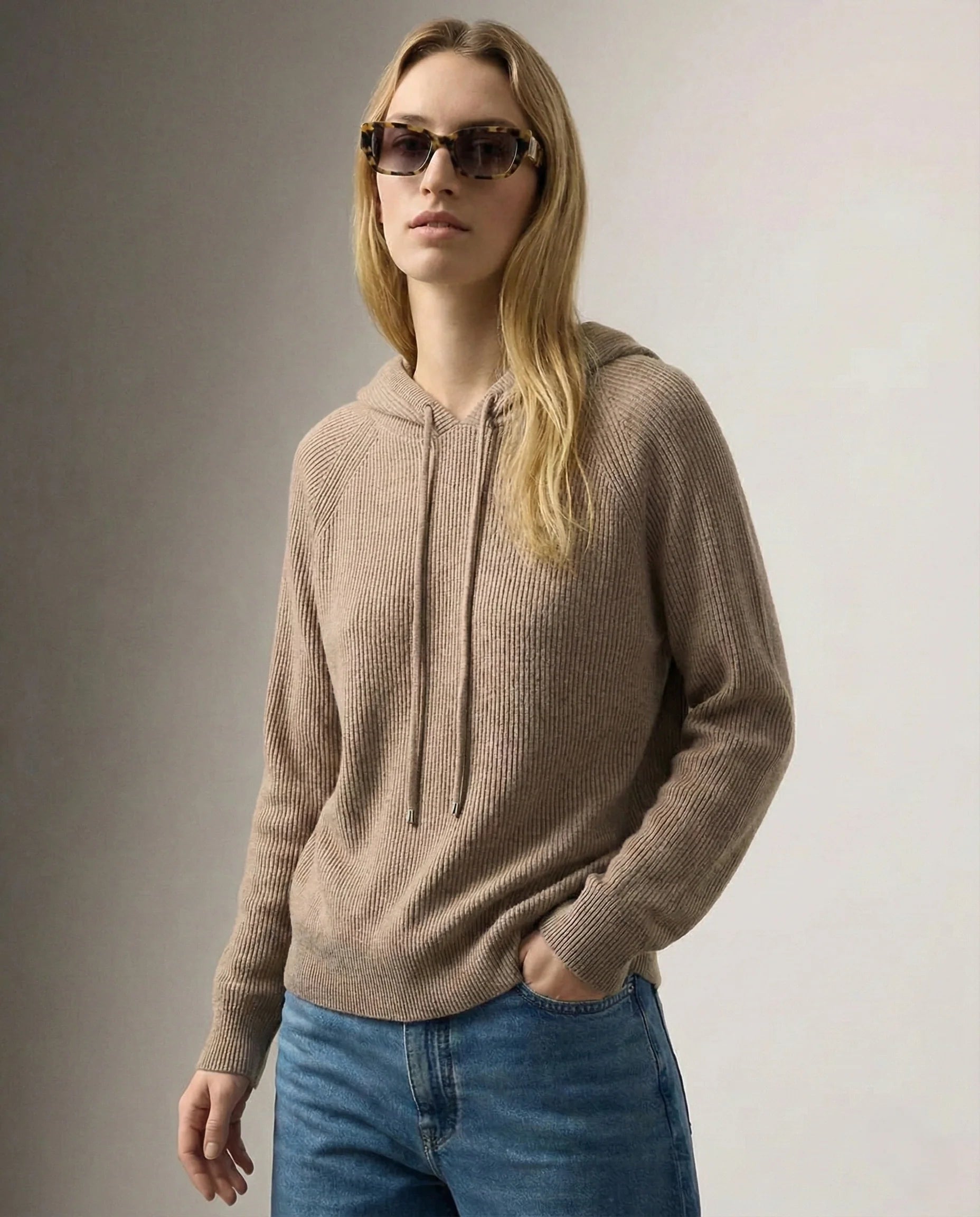 Relaxed Hooded Pullover Knit