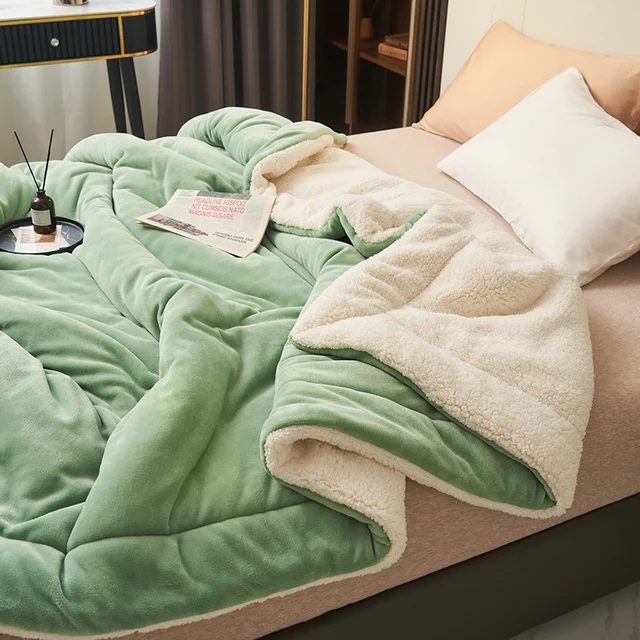Flannel fleece blanket plush throw in dark green, warm bed layer