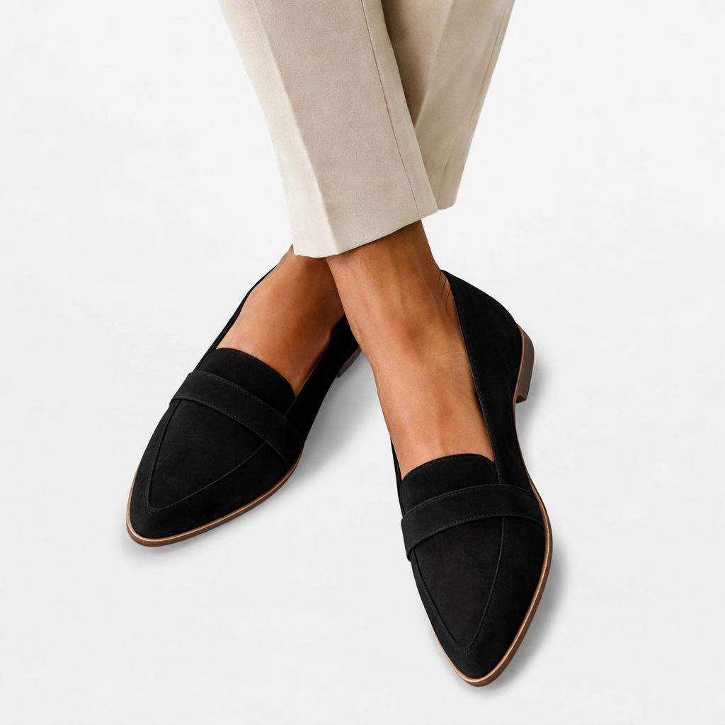Orthopedic loafers in black suede-look with pointed toe and supportive footbed.