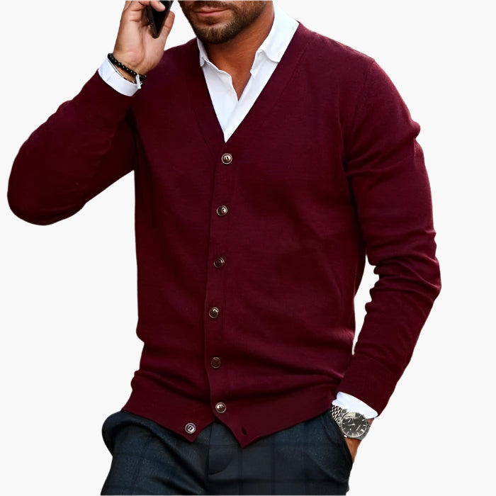 Dark red V-neck cardigan in soft knit with button front